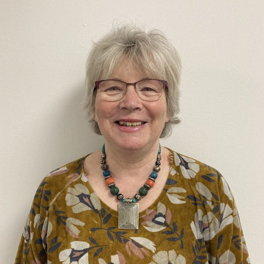 Lois Cameron